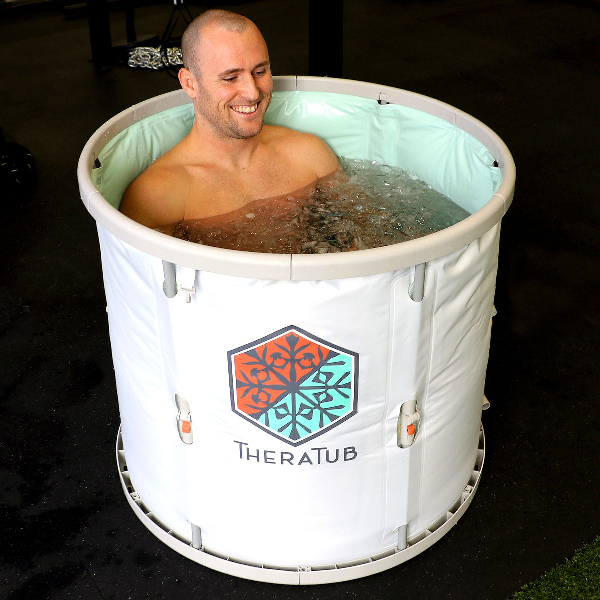 TheraTub portable ice bath, detail view